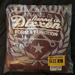 Dixon Men's Pullover in Red